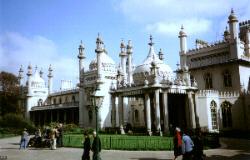 Aktiv-Erlebnisreisen Besichtigung eines Schlosses